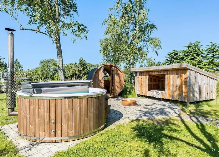 4 Bedroom Cozy In