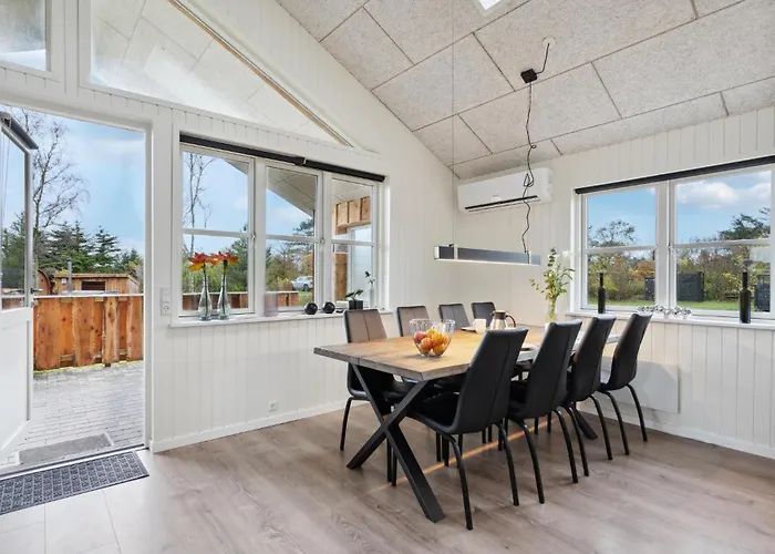 Casa vacanze 4 Bedroom Cozy In Skjern