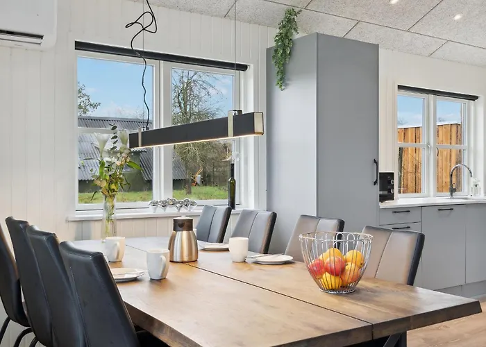 4 Bedroom Cozy In *